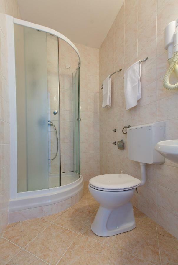 Rooms Split Stobreč Εξωτερικό φωτογραφία
